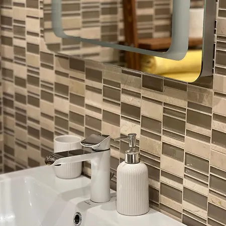 Deluxe Old * أوزهورود