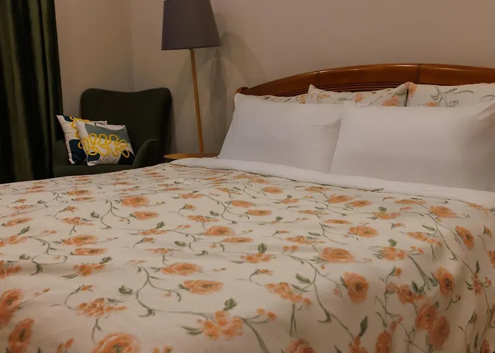Deluxe Old * Užhorod